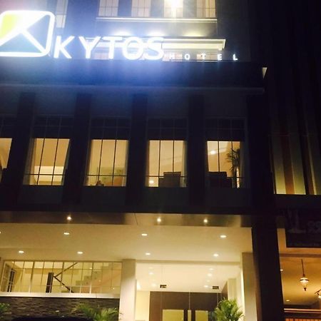 Kytos Hotel Bandung Zewnętrze zdjęcie