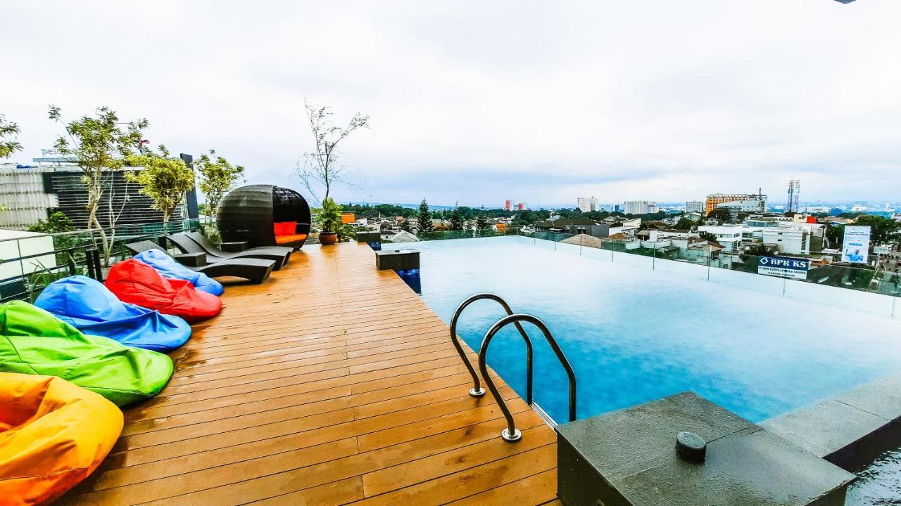 Kytos Hotel Bandung Zewnętrze zdjęcie