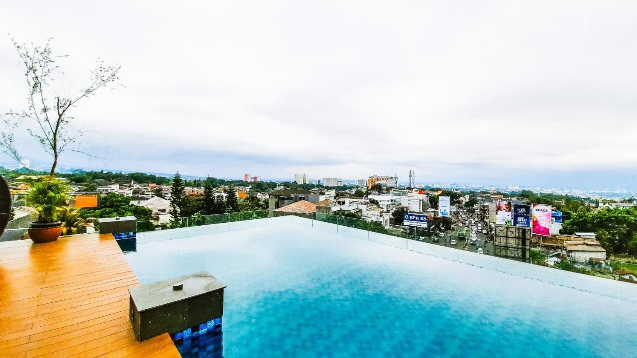 Kytos Hotel Bandung Zewnętrze zdjęcie