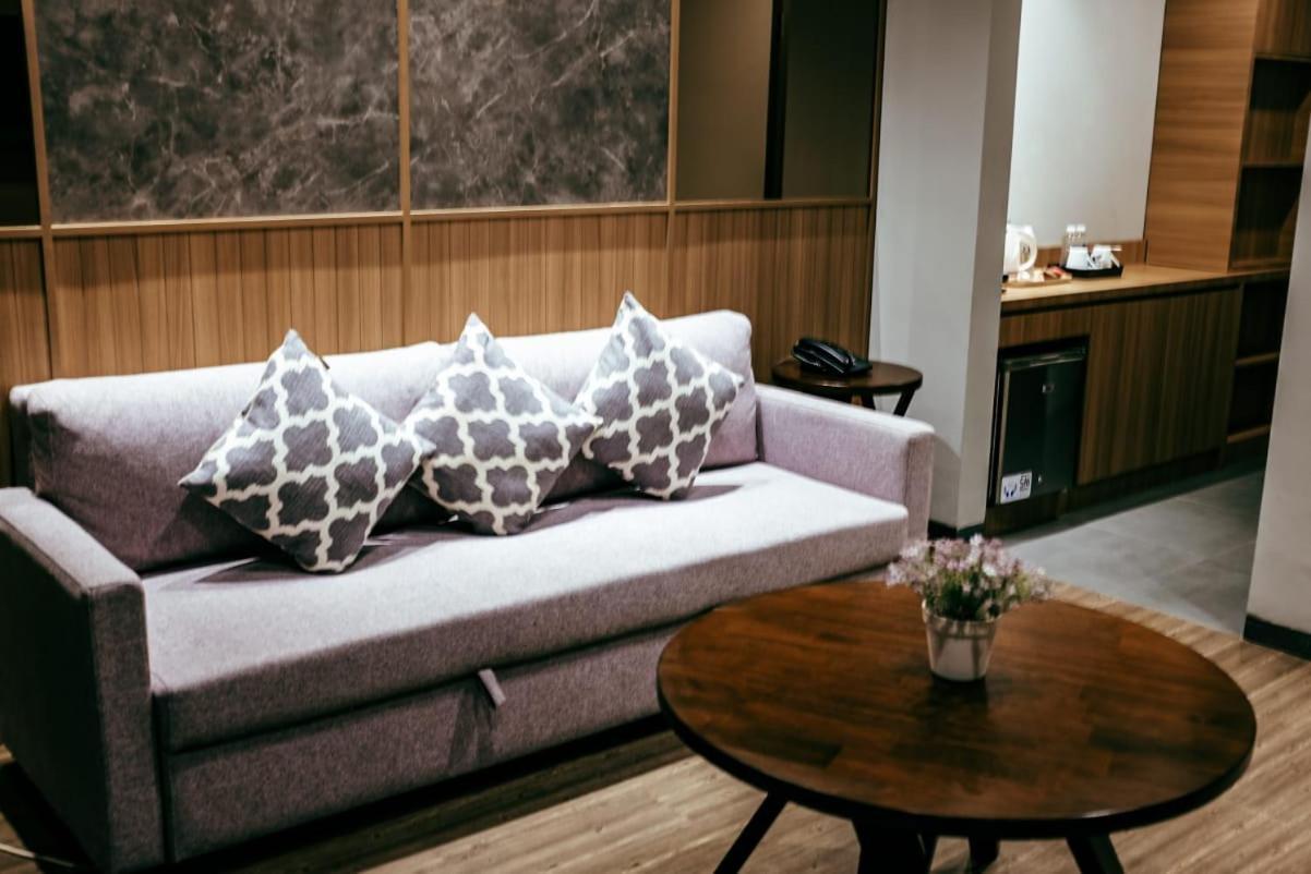 Kytos Hotel Bandung Zewnętrze zdjęcie