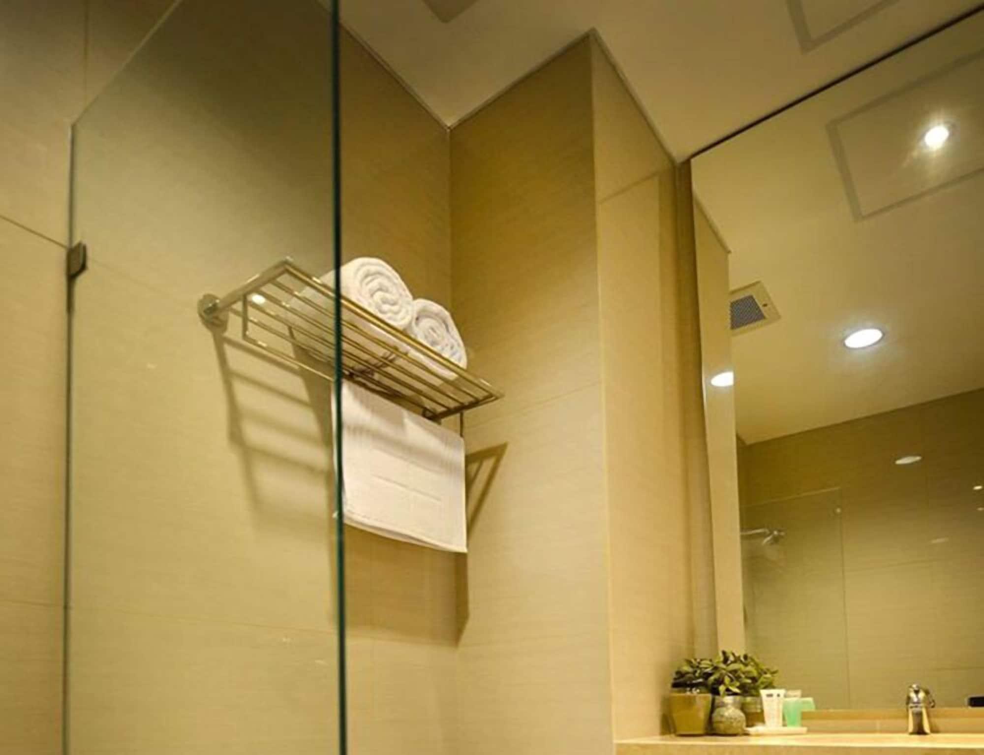 Kytos Hotel Bandung Zewnętrze zdjęcie