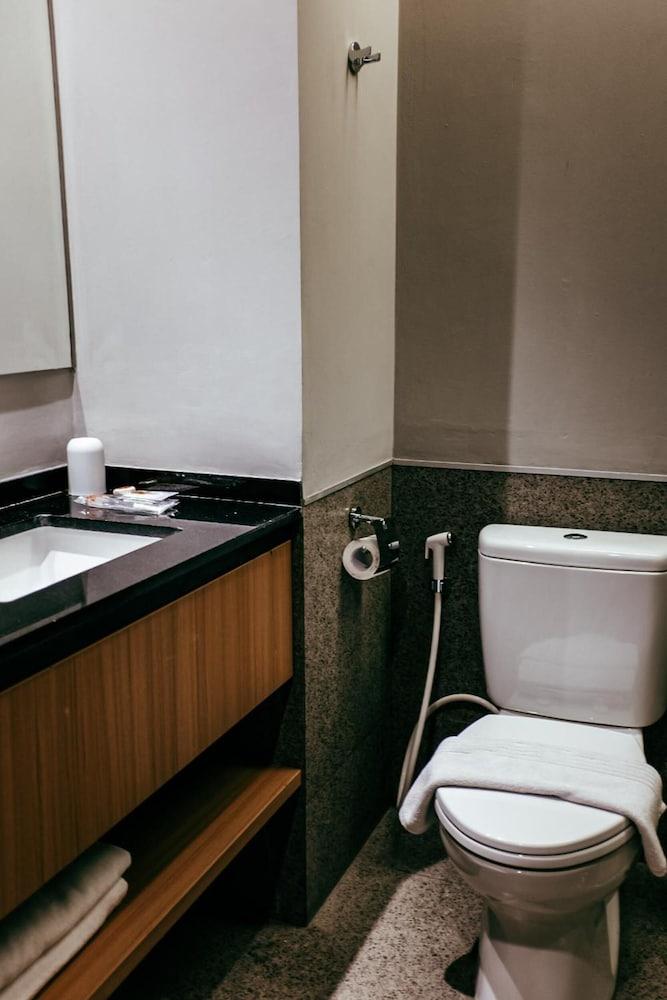 Kytos Hotel Bandung Zewnętrze zdjęcie
