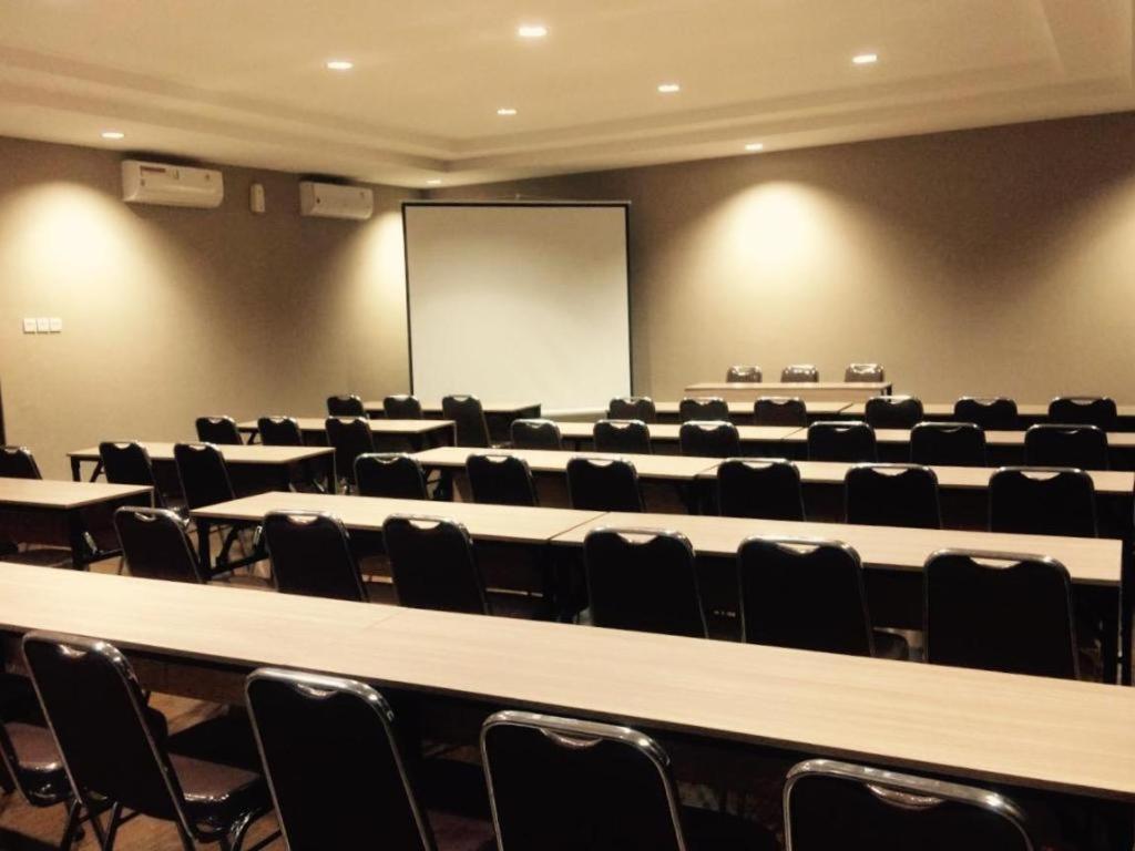 Kytos Hotel Bandung Zewnętrze zdjęcie